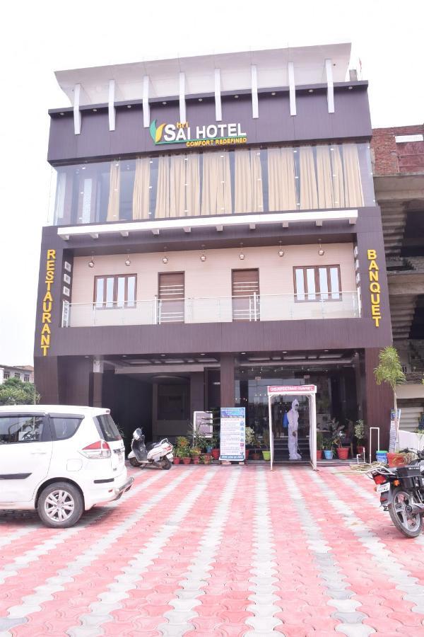 Shri Sai Hotel Āzamgarh Eksteriør bilde