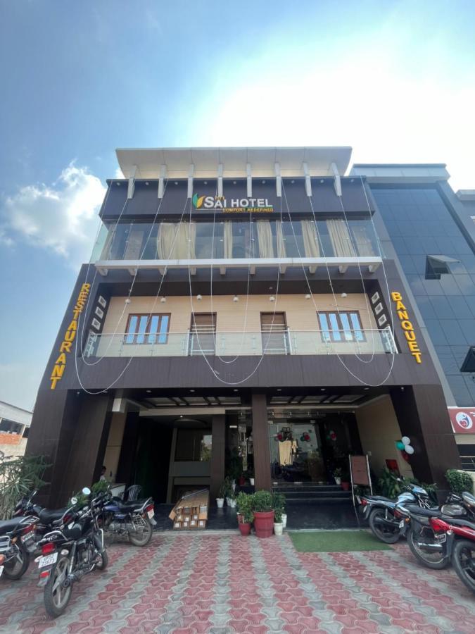 Shri Sai Hotel Āzamgarh Eksteriør bilde